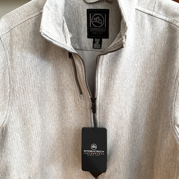 NWT Awesome Stormtech Performance Men’s Gray Jacket, great details and quality! - Picture 3 of 11